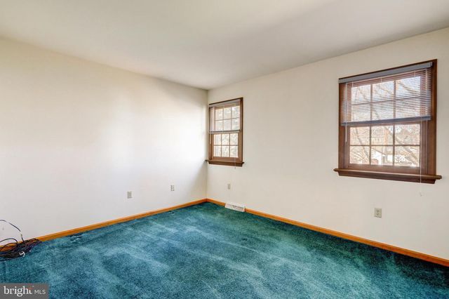 110 CHELSEA LOOP, Lancaster, PA 17602