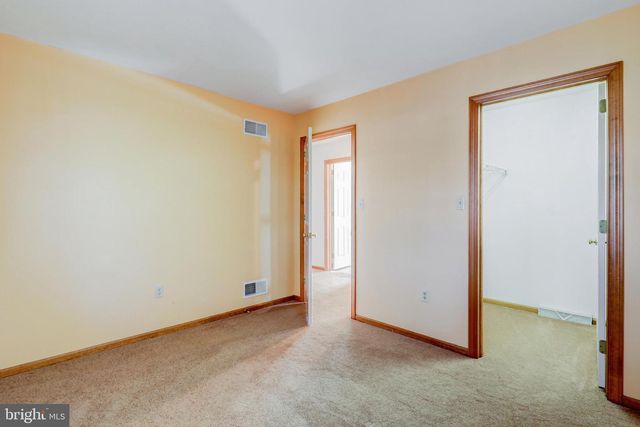 110 CHELSEA LOOP, Lancaster, PA 17602