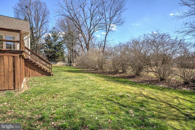 110 CHELSEA LOOP, Lancaster, PA 17602