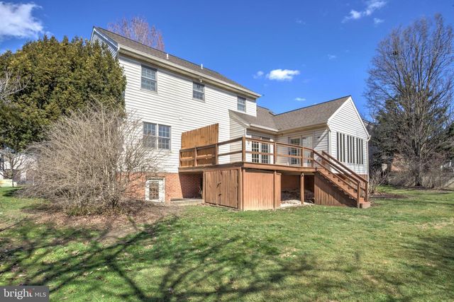 110 CHELSEA LOOP, Lancaster, PA 17602