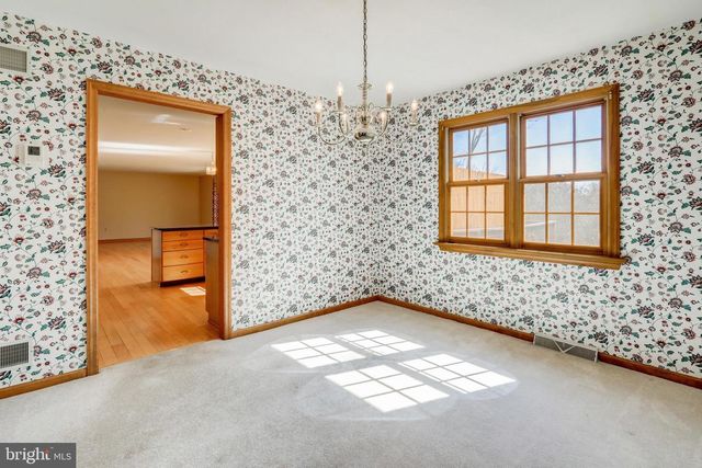 110 CHELSEA LOOP, Lancaster, PA 17602