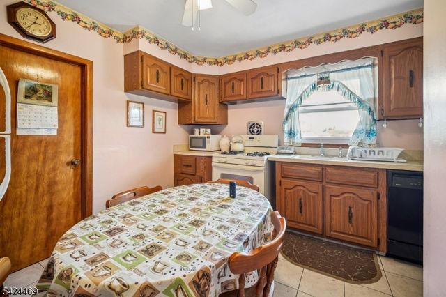 31 Michael Dr, Wayne Twp., NJ 07470