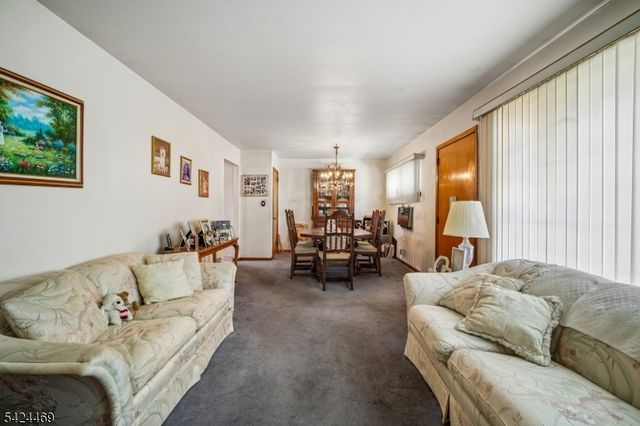 31 Michael Dr, Wayne Twp., NJ 07470