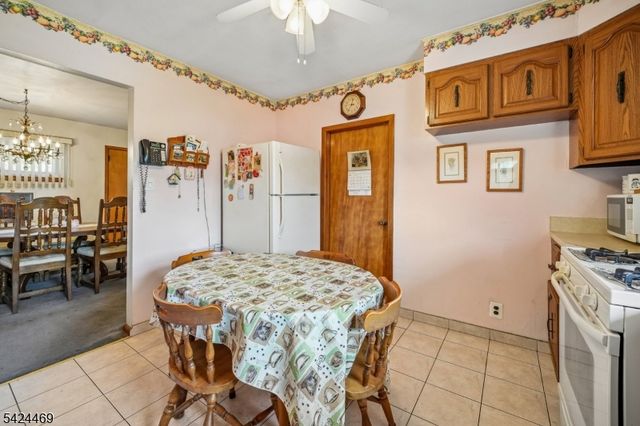 31 Michael Dr, Wayne Twp., NJ 07470