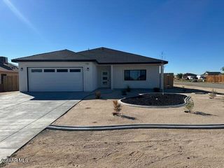 7236 Bay Avenue, California City, CA 93505