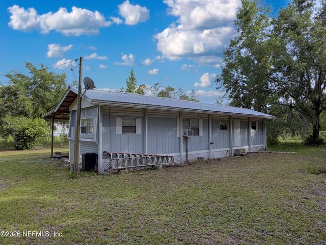 110 PLANTATION Circle, Palatka, FL 32177