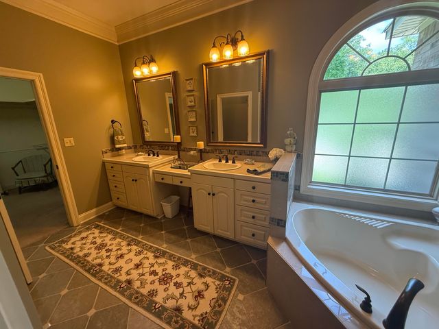 1609 Clearview Cir., Columbia, MS 39429