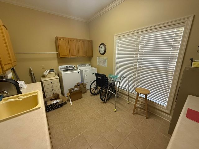 1609 Clearview Cir., Columbia, MS 39429