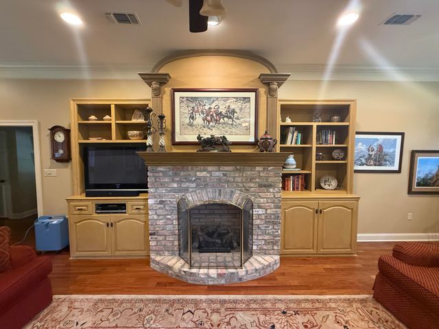 1609 Clearview Cir., Columbia, MS 39429