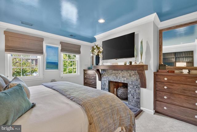 711 W ABINGDON CT, Alexandria, VA 22314