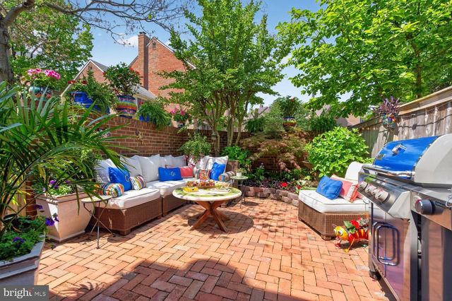 711 W ABINGDON CT, Alexandria, VA 22314