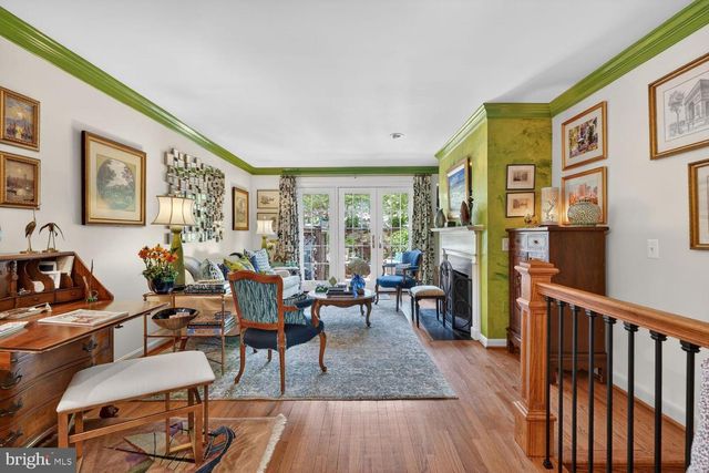 711 W ABINGDON CT, Alexandria, VA 22314