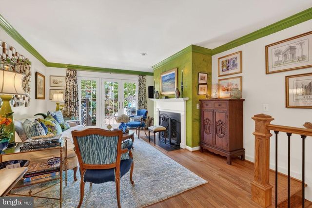 711 W ABINGDON CT, Alexandria, VA 22314