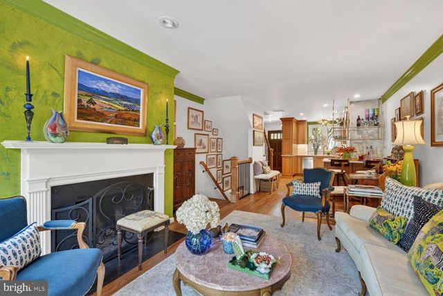 711 W ABINGDON CT, Alexandria, VA 22314