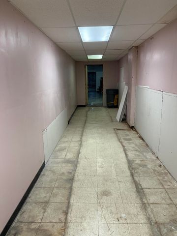 8990 Grand River Avenue, Detroit City, MI 48204