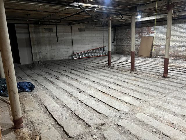 8990 Grand River Avenue, Detroit City, MI 48204
