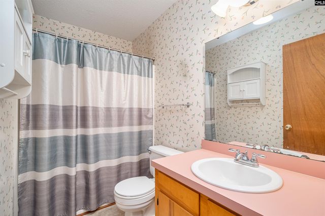 1102 Wildwood West Street, Elgin, SC 29045