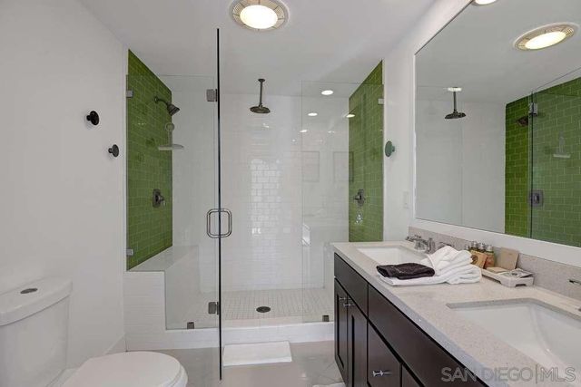 2118 S Gene Autry Trl, Palm Springs, CA 92264