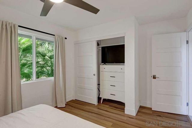 2118 S Gene Autry Trl, Palm Springs, CA 92264