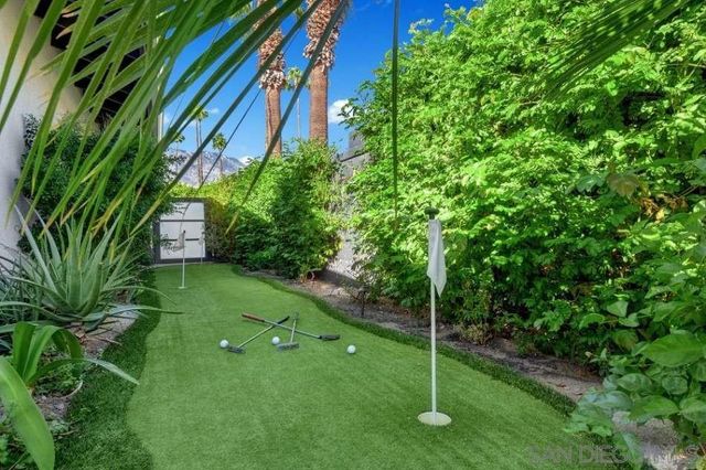 2118 S Gene Autry Trl, Palm Springs, CA 92264