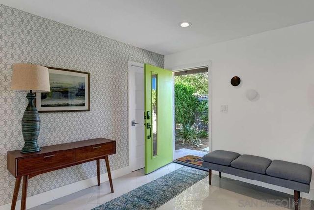 2118 S Gene Autry Trl, Palm Springs, CA 92264