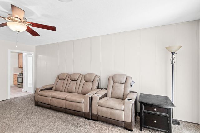 1623 Albany Ave, Modesto, CA 95350