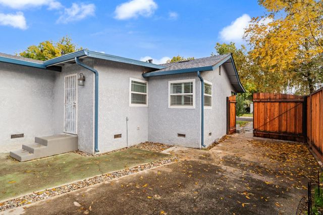 1623 Albany Ave, Modesto, CA 95350