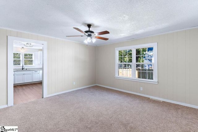 565 Saxon Avenue, Spartanburg, SC 29301