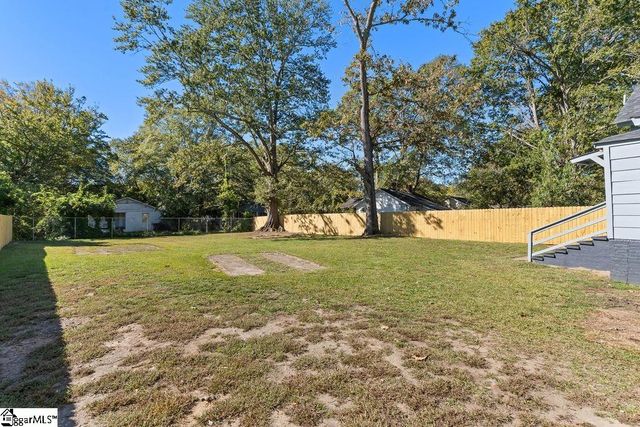 565 Saxon Avenue, Spartanburg, SC 29301