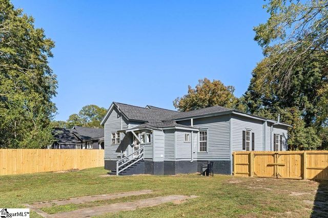 565 Saxon Avenue, Spartanburg, SC 29301