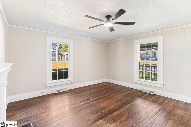 565 Saxon Avenue, Spartanburg, SC 29301