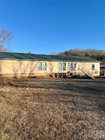 600 Scottdale Road, Canton, NC 28716