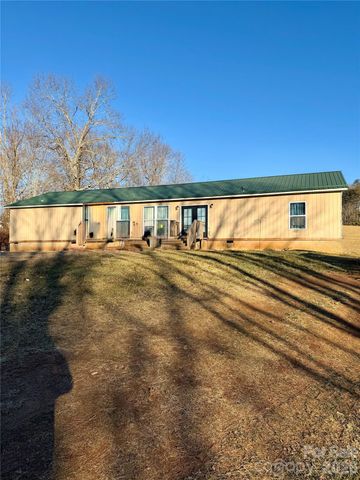 600 Scottdale Road, Canton, NC 28716