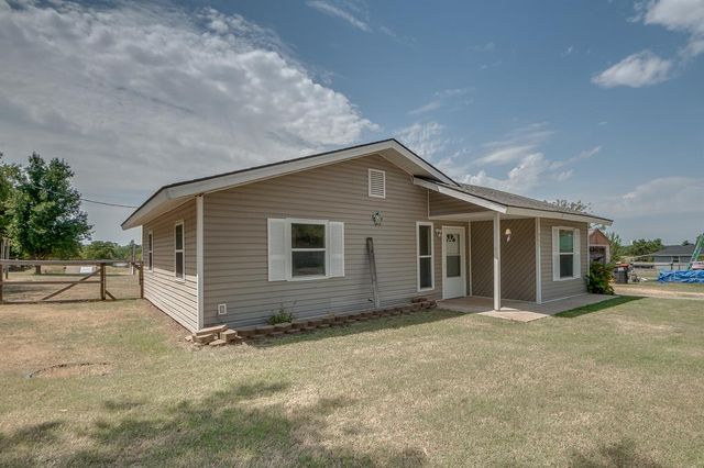 965 Cabin Road, Harrah, OK 73045