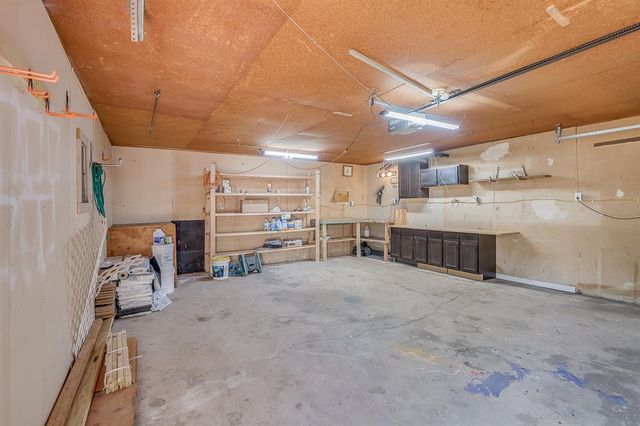 965 Cabin Road, Harrah, OK 73045