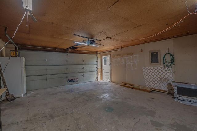 965 Cabin Road, Harrah, OK 73045