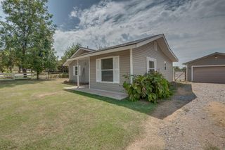 965 Cabin Road, Harrah, OK 73045