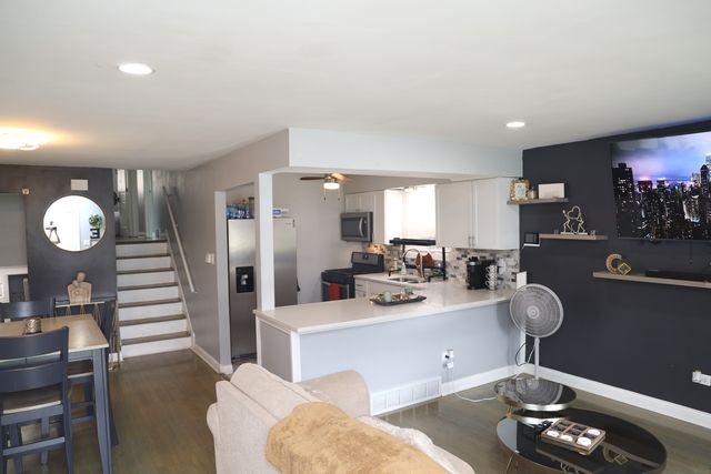 446 W 107th Street, Chicago, IL 60628