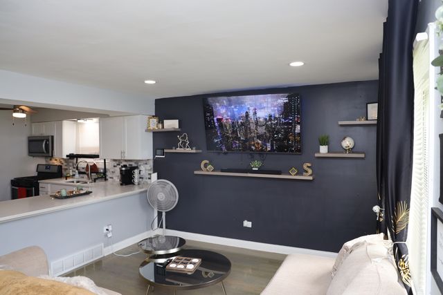446 W 107th Street, Chicago, IL 60628