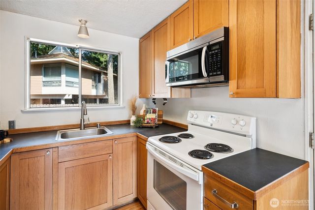 4445 SE Firmont Drive, Port Orchard, WA 98367
