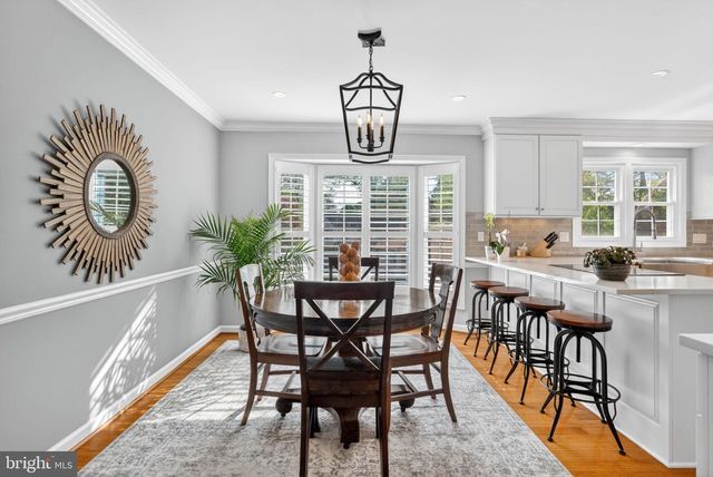 2935 MILLER HEIGHTS RD, Oakton, VA 22124