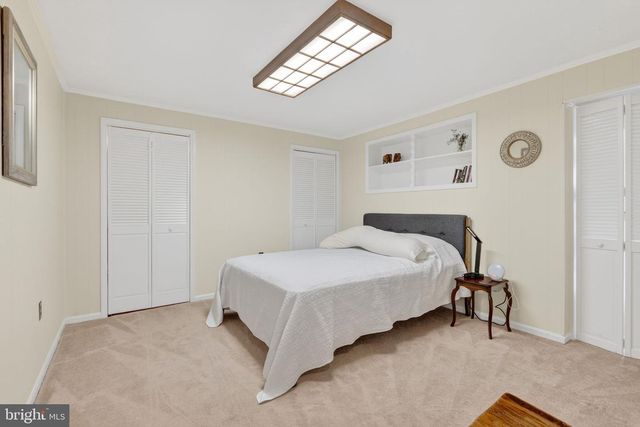 2935 MILLER HEIGHTS RD, Oakton, VA 22124