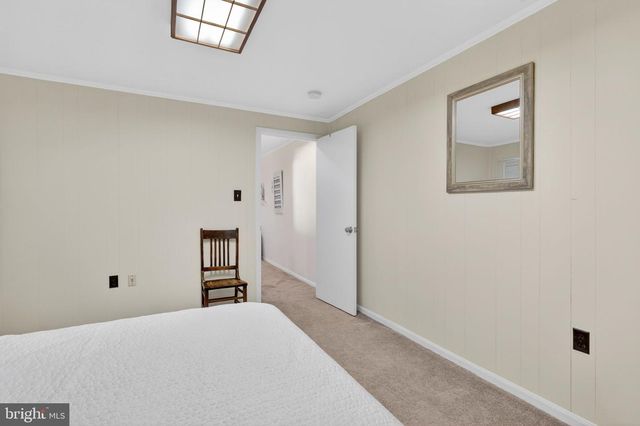 2935 MILLER HEIGHTS RD, Oakton, VA 22124