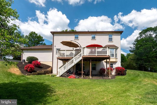 2935 MILLER HEIGHTS RD, Oakton, VA 22124