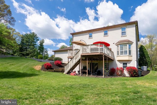 2935 MILLER HEIGHTS RD, Oakton, VA 22124