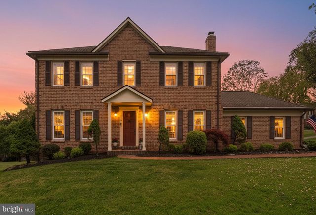 2935 MILLER HEIGHTS RD, Oakton, VA 22124