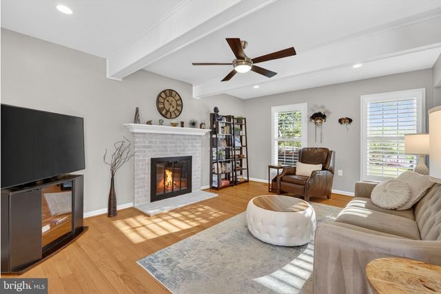 2935 MILLER HEIGHTS RD, Oakton, VA 22124