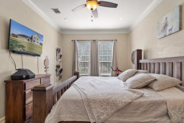 3993 Seaborn Road, Ponder, TX 76259