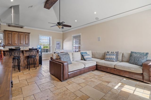 3993 Seaborn Road, Ponder, TX 76259