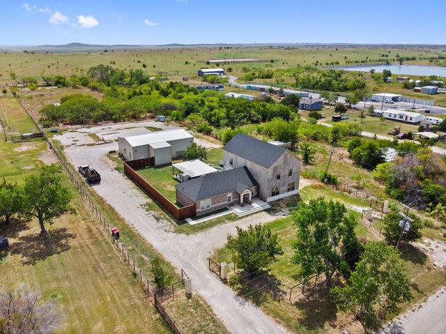3993 Seaborn Road, Ponder, TX 76259